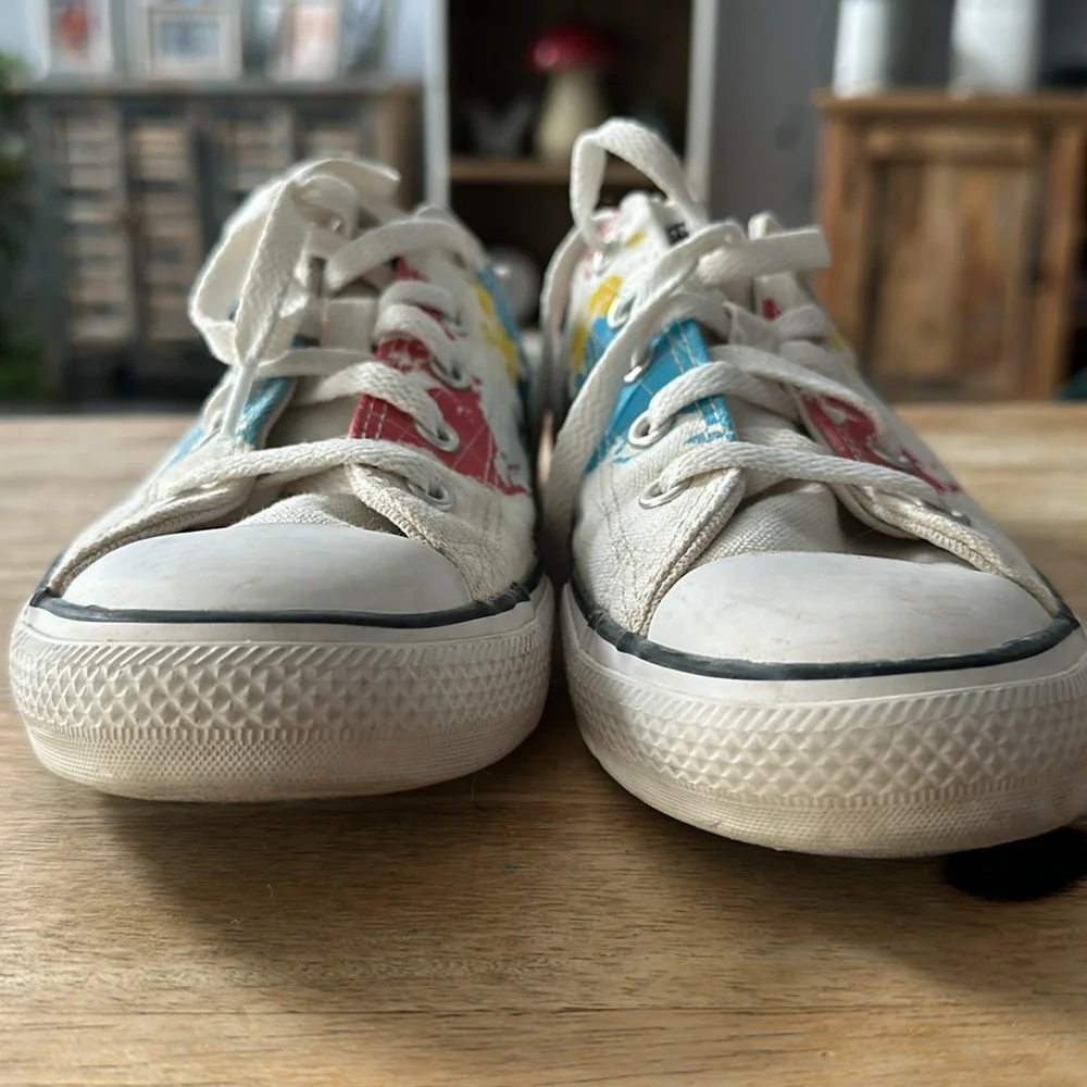 Converse shoes